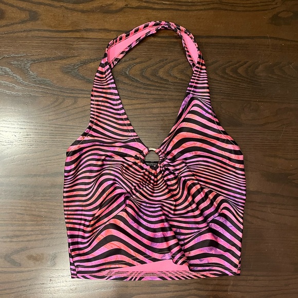 *EUC* Bundle of 3 Pink Crop Tops - Picture 4 of 11